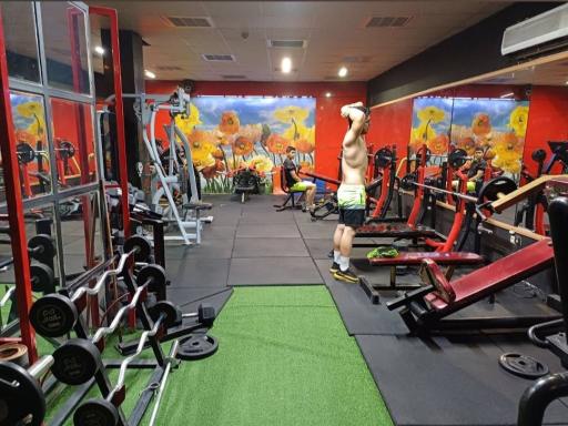 عکس باشگاه بدنسازی اوتانا