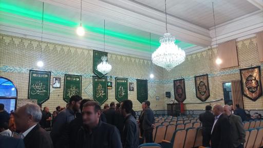 عکس حسینیه اعظم مهربانیها