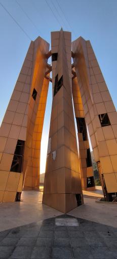 عکس میدان ارغوان