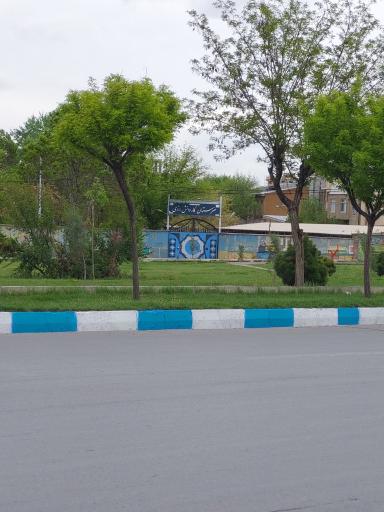 عکس هنرستان کار و دانش رازی