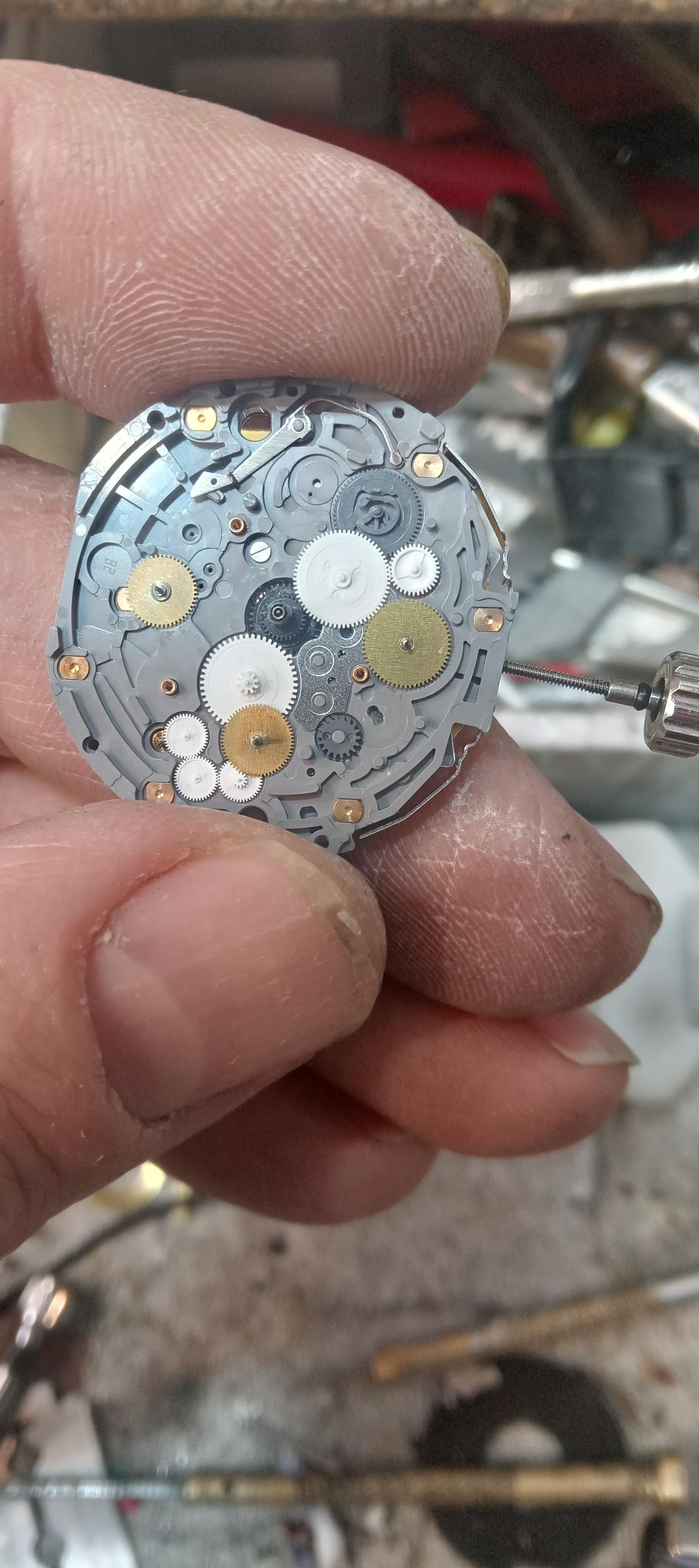 عکس مرکز تعمیر ساعت باقری