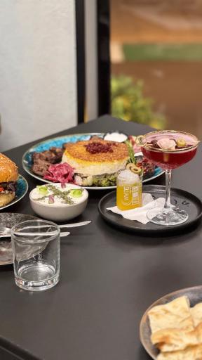 عکس کافه و رستوران آرمانی 