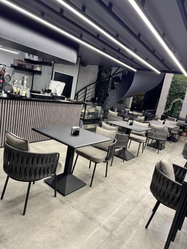 عکس کافه و رستوران آرمانی 