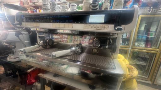 عکس سوپر مارکت تک