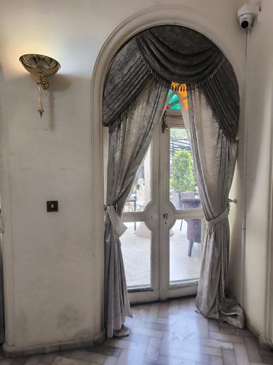 عکس کافه عمارت دیباچه