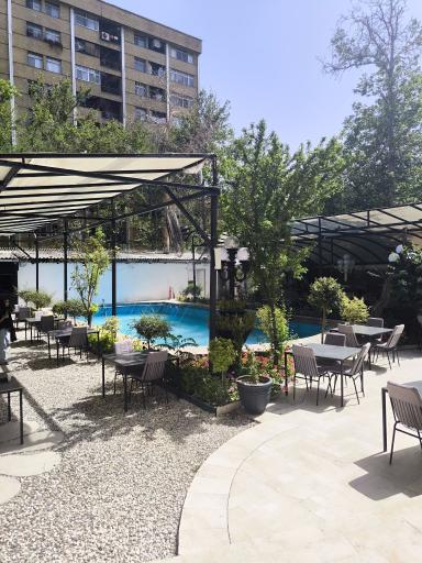 عکس کافه عمارت دیباچه