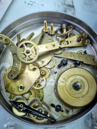 عکس مرکز تعمیر ساعت باقری