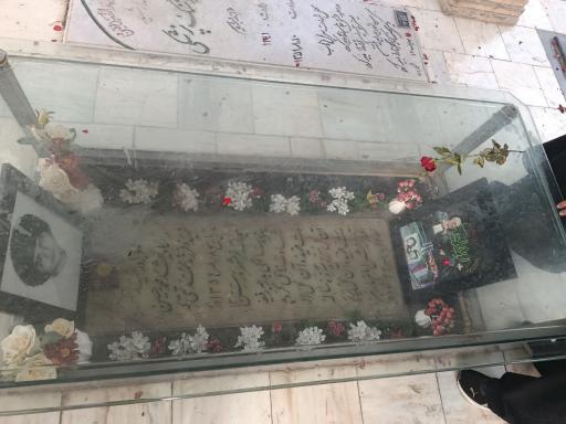 عکس مزار شهید حسین فهمیده