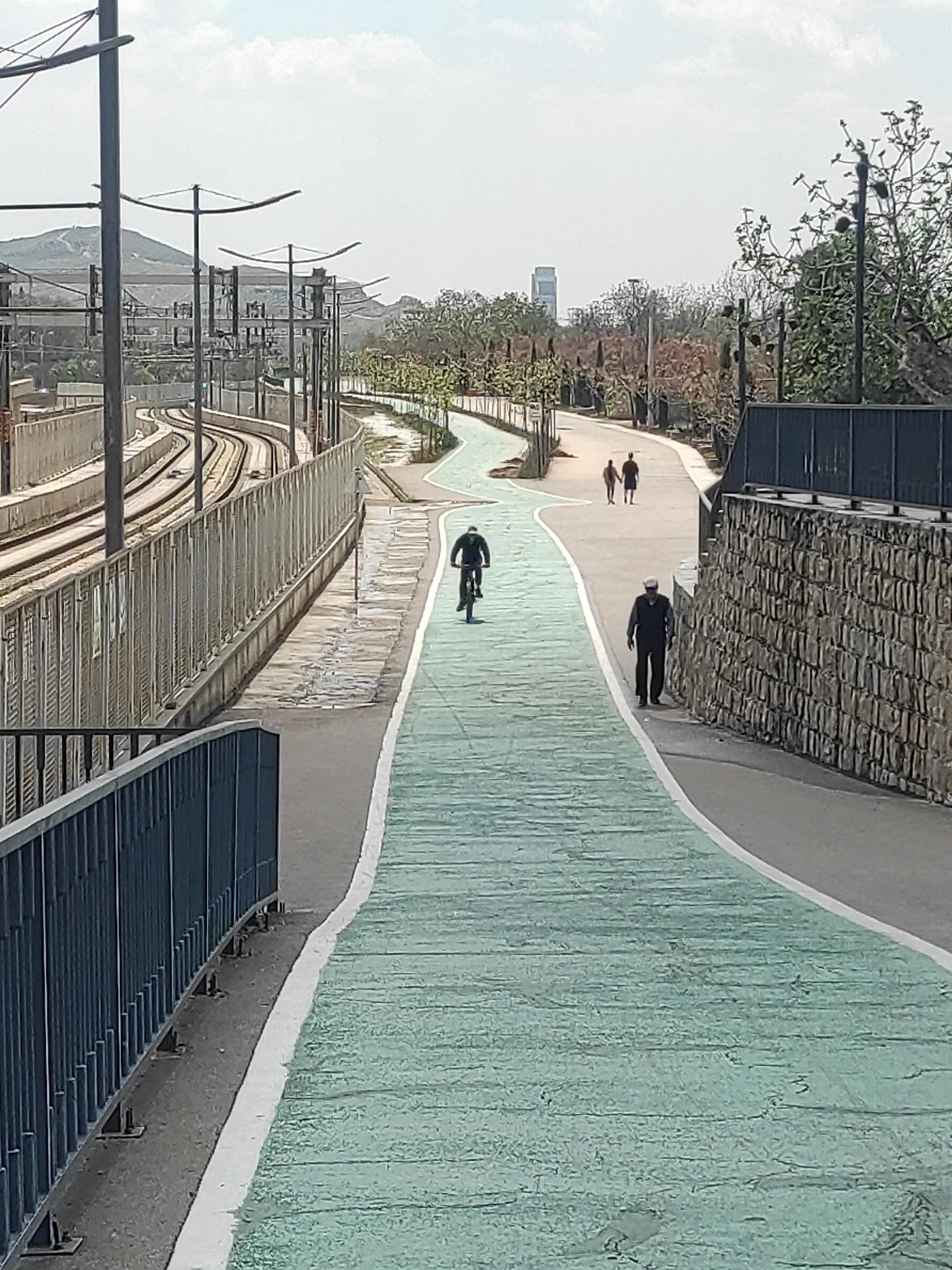 عکس مسیر سلامت