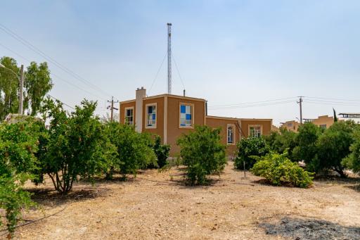 عکس ساختمان مرکزی گروه باما