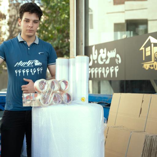 عکس شرکت حمل و نقل سریع بار