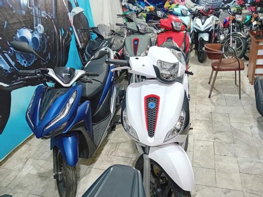 عکس فروشگاه موتورسیکلت گاردی