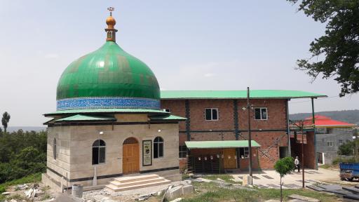عکس آرامستان امامزاده طاهر