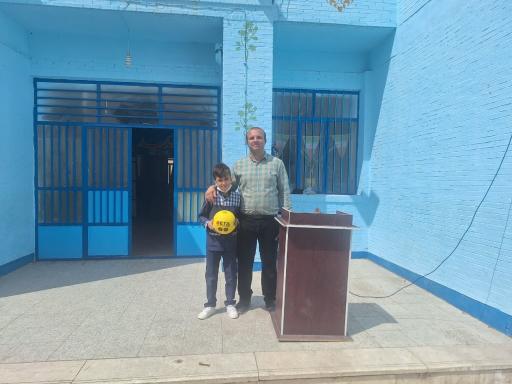 عکس دبستان دوره اول ابن سینا سرچشمه زارچ