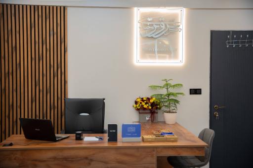 مطب دکتر سروش مختاری متخصص پروتز و ایمپلنت دندان