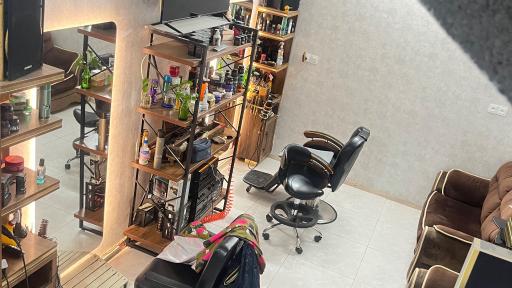 سالن آرایشگاه مردانه امید