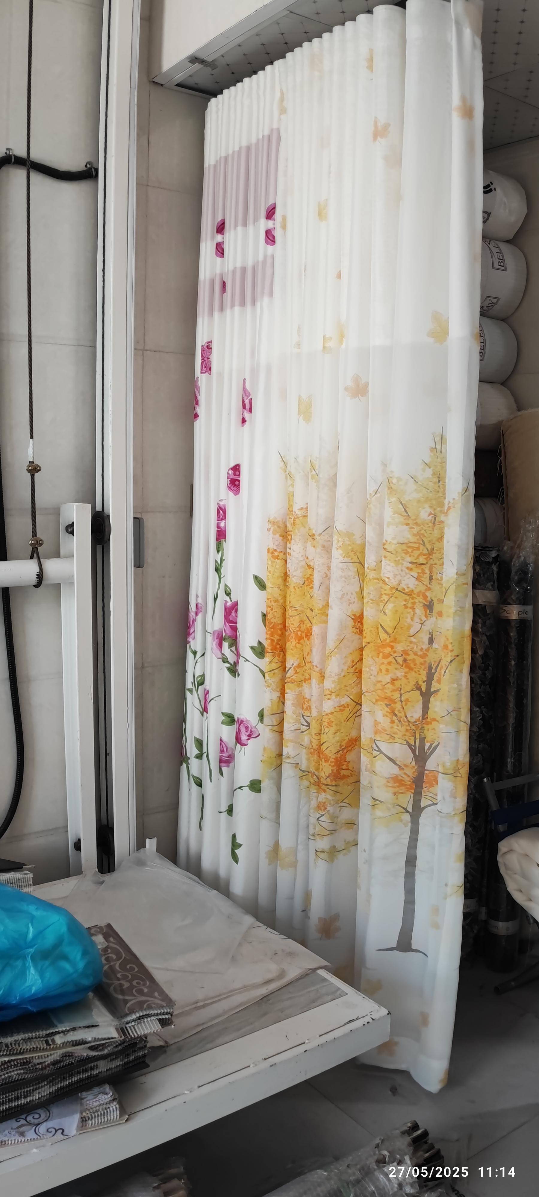 عکس پرده سرای مرادی