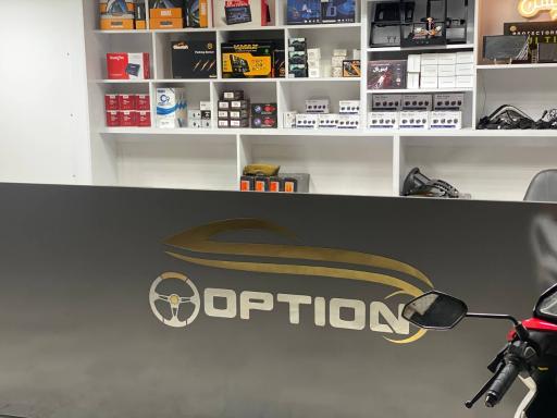 عکس کاراپشن نمایندگی اپشن خودرو