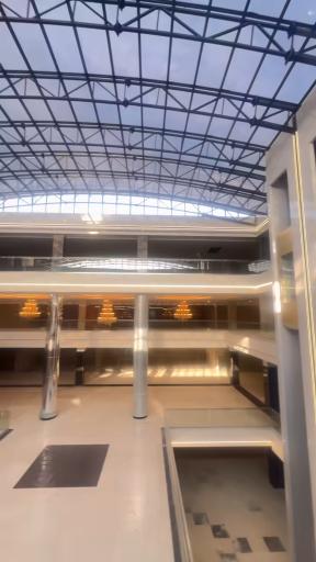 عکس مجتمع تجاری سنه سنتر 