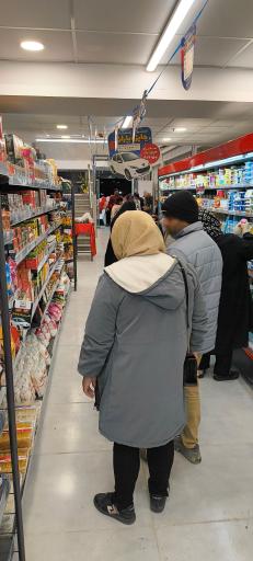 عکس فروشگاه زنجیره ای افق کوروش 