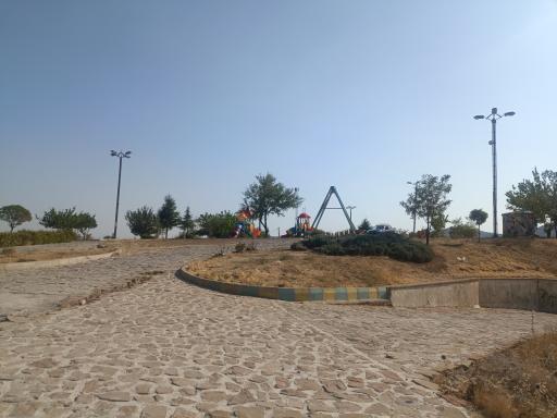 عکس مجموعه تفریحی تپه قلات