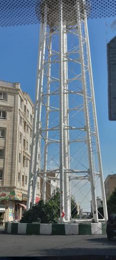 عکس میدان منبع آب