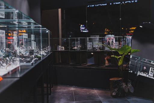 عکس بانک ساعت ایران