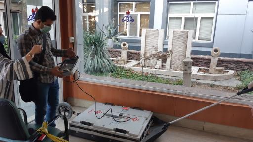 عکس آزمایشگاه خاک آزمایش بتن جوش میلگرد فورجینگ (هامون خاک)