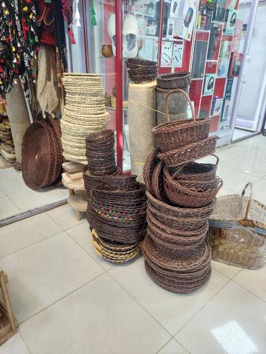 عکس بازارچه مرزی پاوه