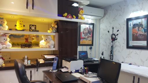 عکس شنوایی سنجی دکتر علی جهانگرد