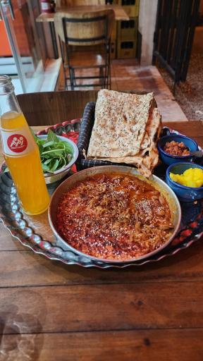 عکس املت بار سنتی زندیه(دیزی اصیل ایرانی)