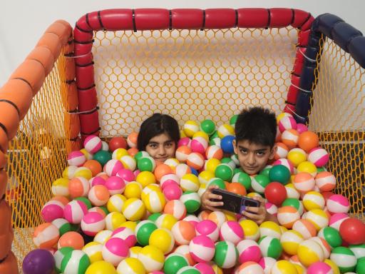 عکس فروشگاه شوکولند