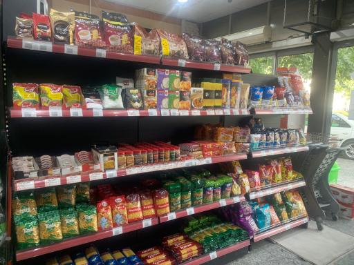 عکس یاس مارکت