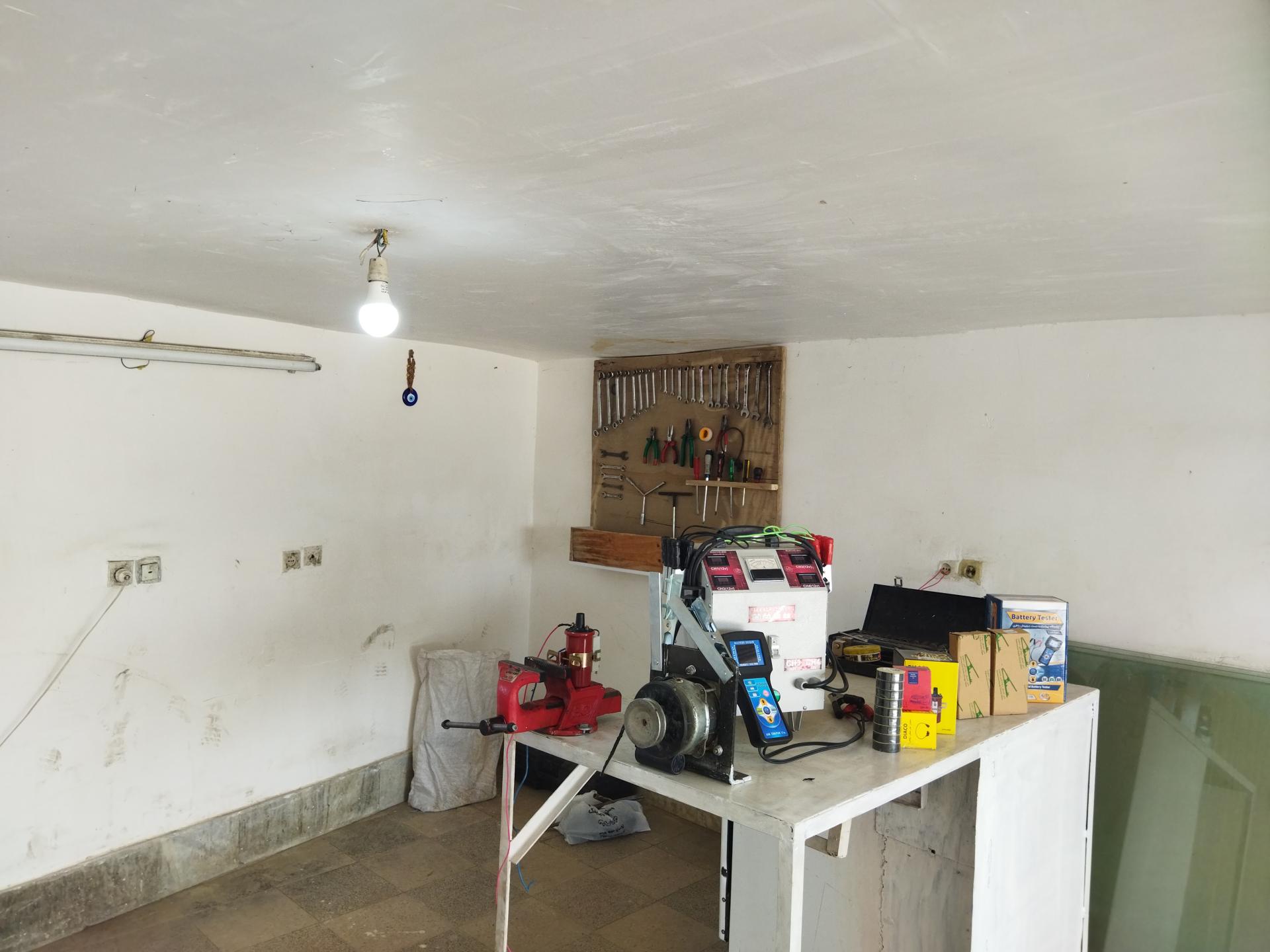 عکس سیم کشی خدمات برق خودرو امین 