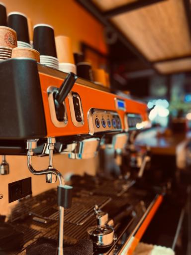 عکس کافه نارنجی