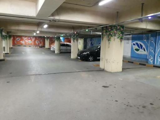 عکس پارکینگ طبقاتی عمومی خسروی