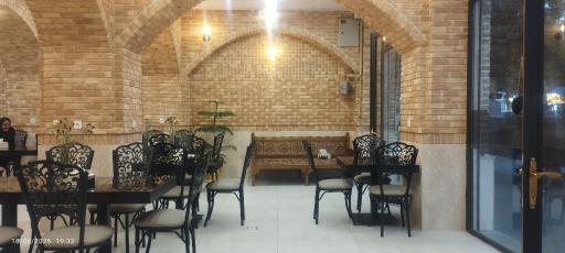 عکس سفره خانه سنتی برلیان 