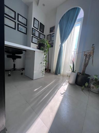 عکس کادمی زیبایی پریزاد