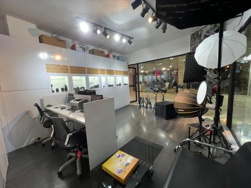 عکس تجهیزات عکاسی و فیلمبرداری ایزوکم