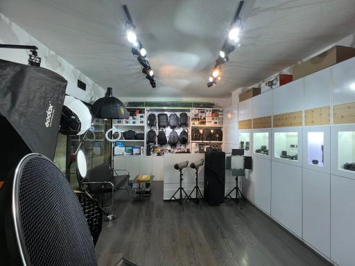 عکس تجهیزات عکاسی و فیلمبرداری ایزوکم