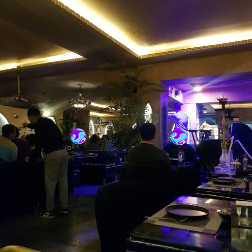 عکس سفره خانه سنتی شب های سرو