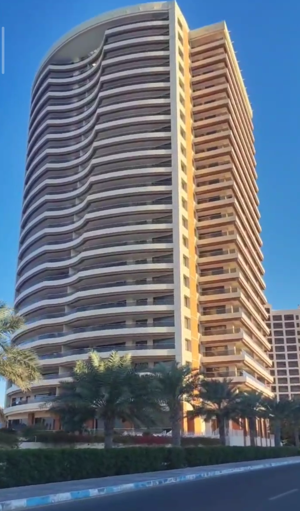 عکس برج ساحلی پرشین