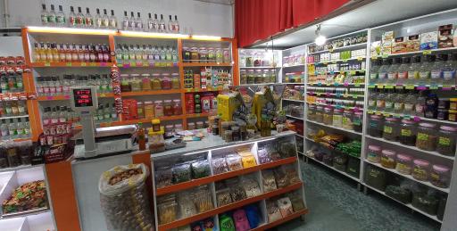 عکس عطاری و خشکبار بهارنارنج