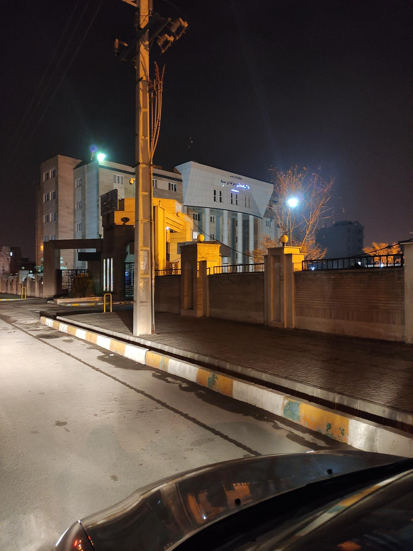 عکس دبستان پسرانه دوره ی ابتدایی