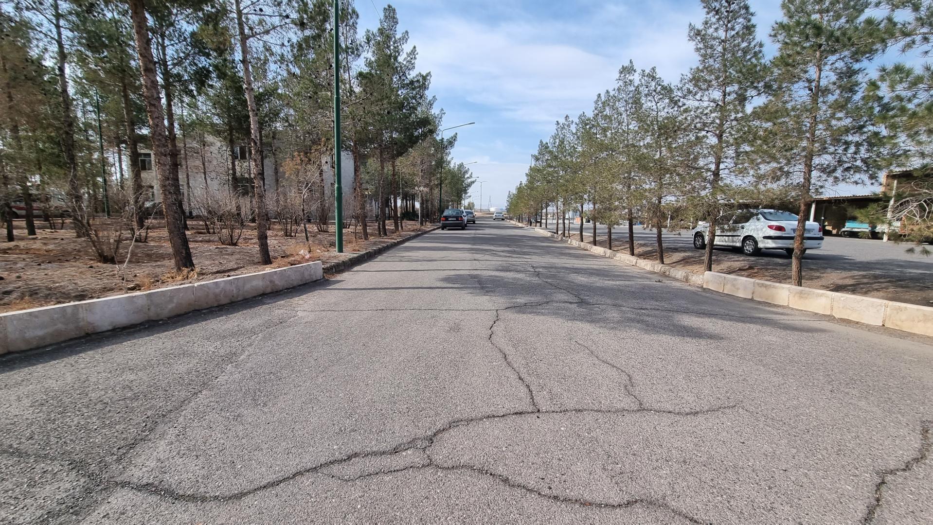 عکس امور برق شهرستان نائین