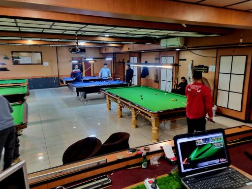 عکس بیلیارد لانگ شات