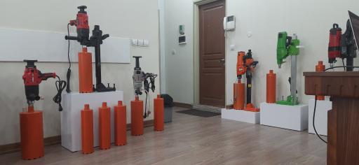 عکس مرکز فروش تجهیزات کرگیری