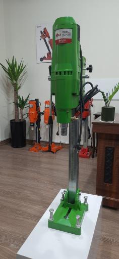 عکس مرکز فروش تجهیزات کرگیری