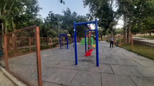 عکس پارک بازی کودکان