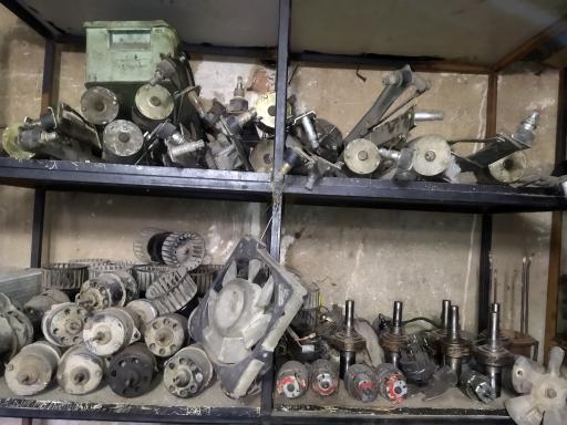 عکس فروش لوازم استوک اتومبیل